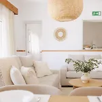 Rosa Primera Linea بيت للعطل *