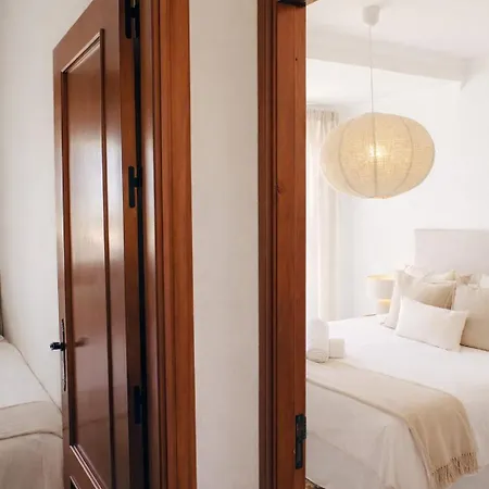 Rosa Primera Linea * Conil De La Frontera